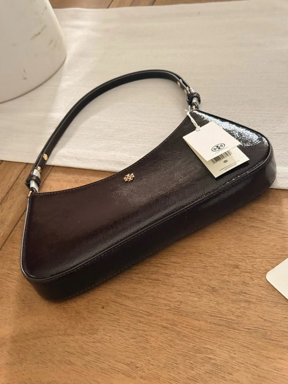 Tory Burch Patent Leather Shoulder Bag in Dark Brown with Gold Logo - Picture 6 of 10